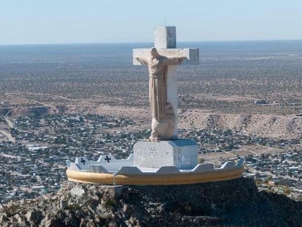 The crucifixion statue in Sunland Park, a WSI service area where we serve as experts in digital marketing and SEO